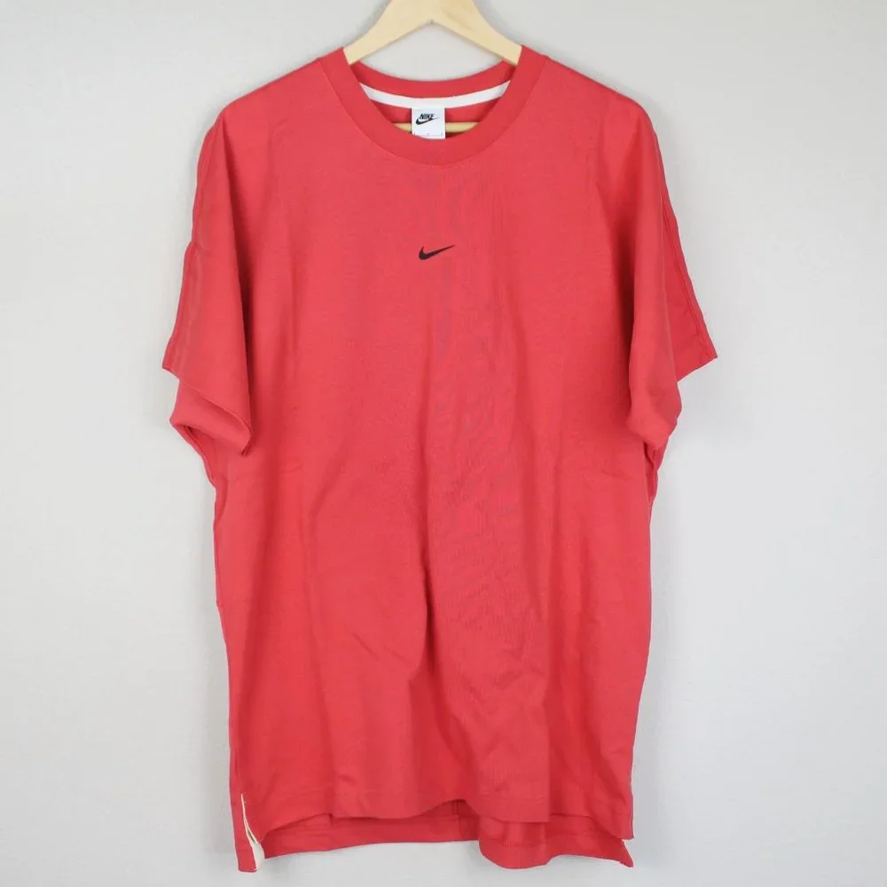 NWT Nike Sportswear Style Essentials T-Shirt, XXL Sporty/Outdoor/Travel/Vacation